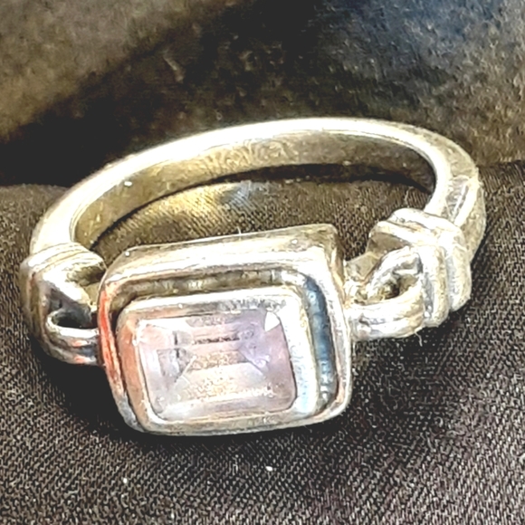 💍Amethyst Gemstone & Silver Ring, Ring Size 8💍 - Picture 10 of 16